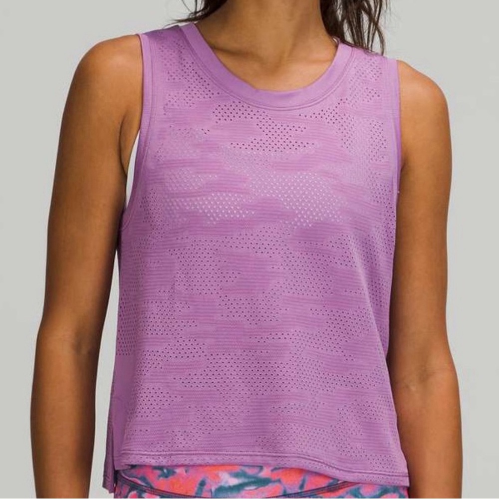 Lululemon size 6 camo wisteria tank top lightweight train to be